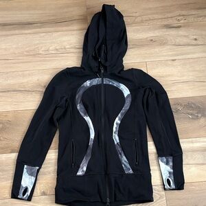 lululemon athletica Black and Gray Hoodie
